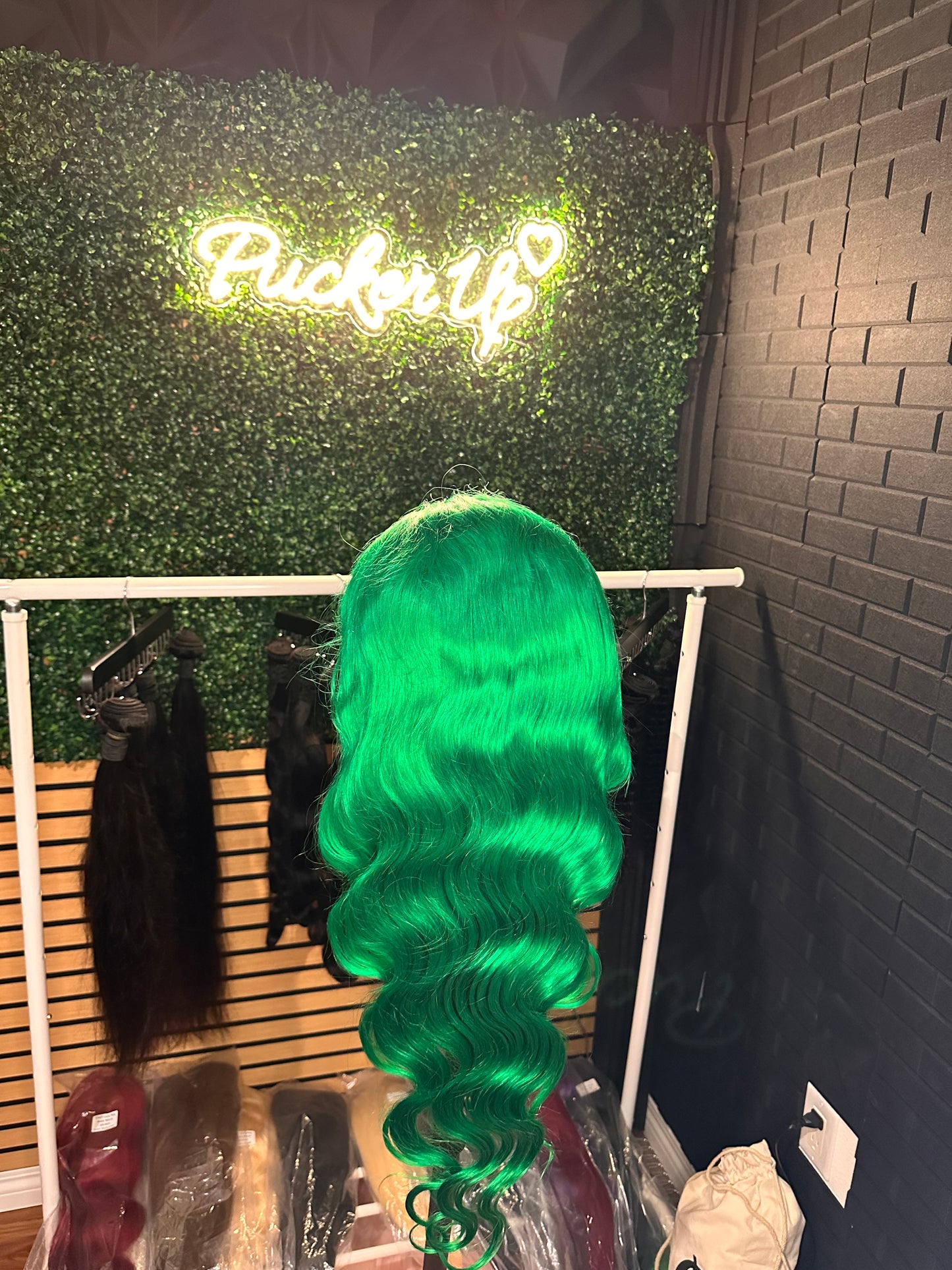 Mermaid green 26 inch Bodywave￼