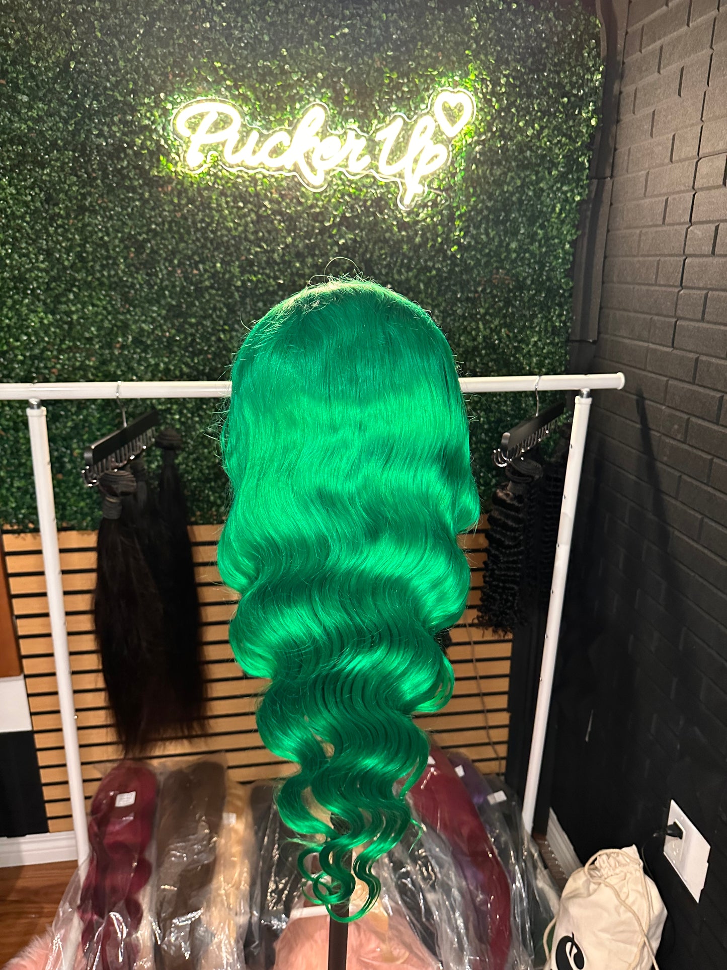 Mermaid green 26 inch Bodywave￼